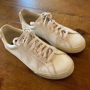 Women’s Veja Esplar White Leather Shoe